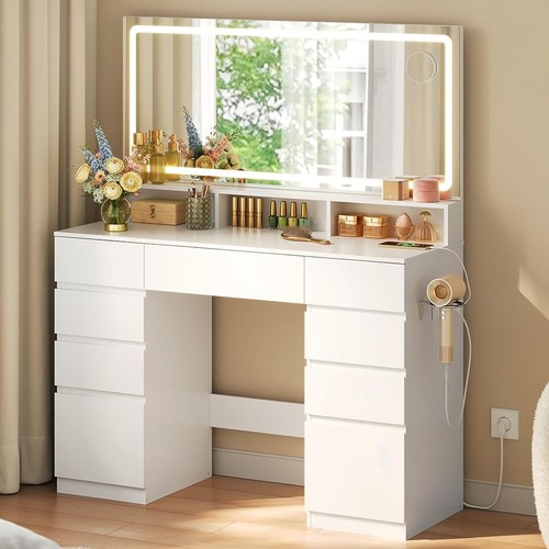 Dressing table with 110 - table,